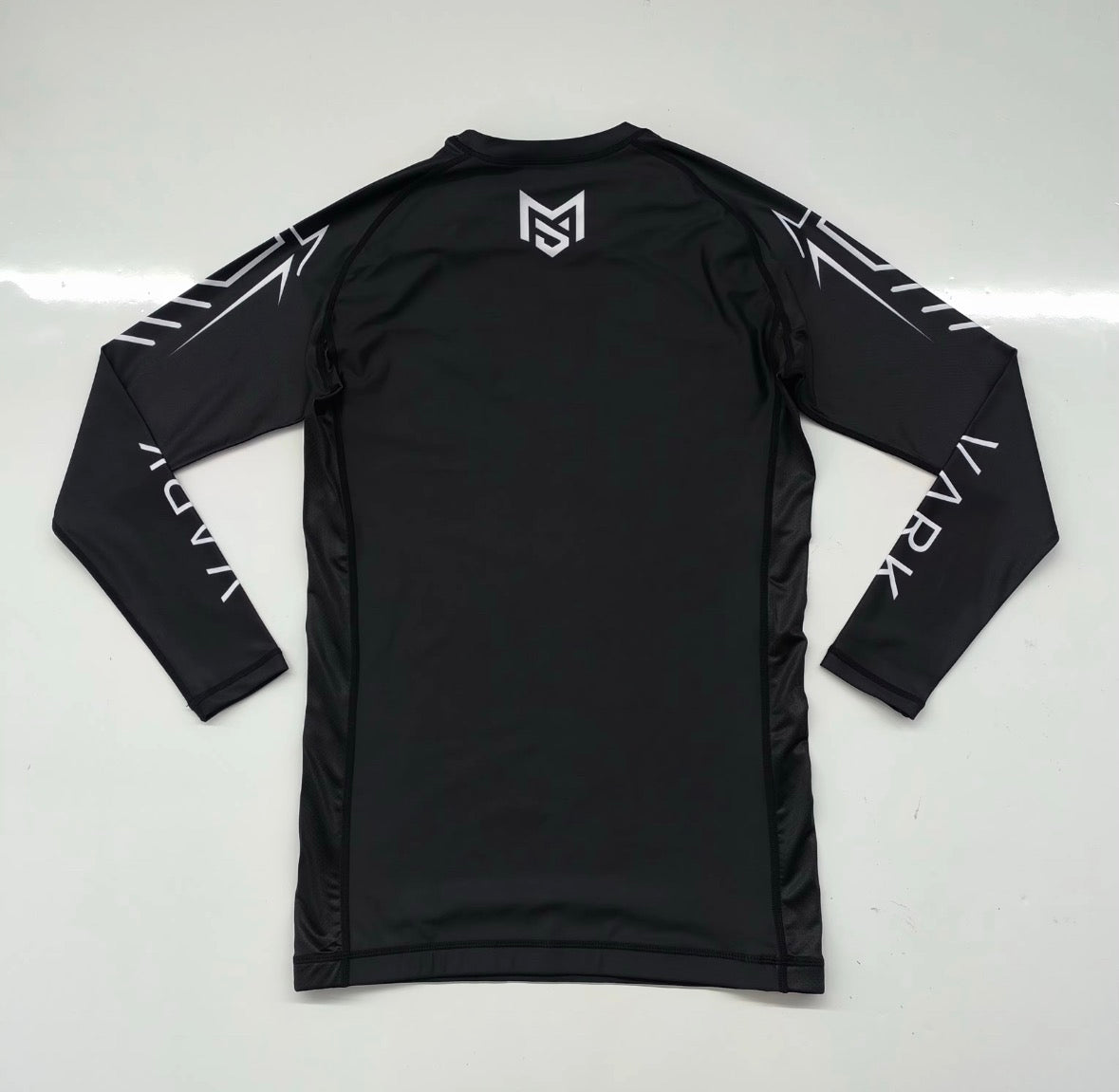 Haut de compression (rashguard) VARK – Noir
