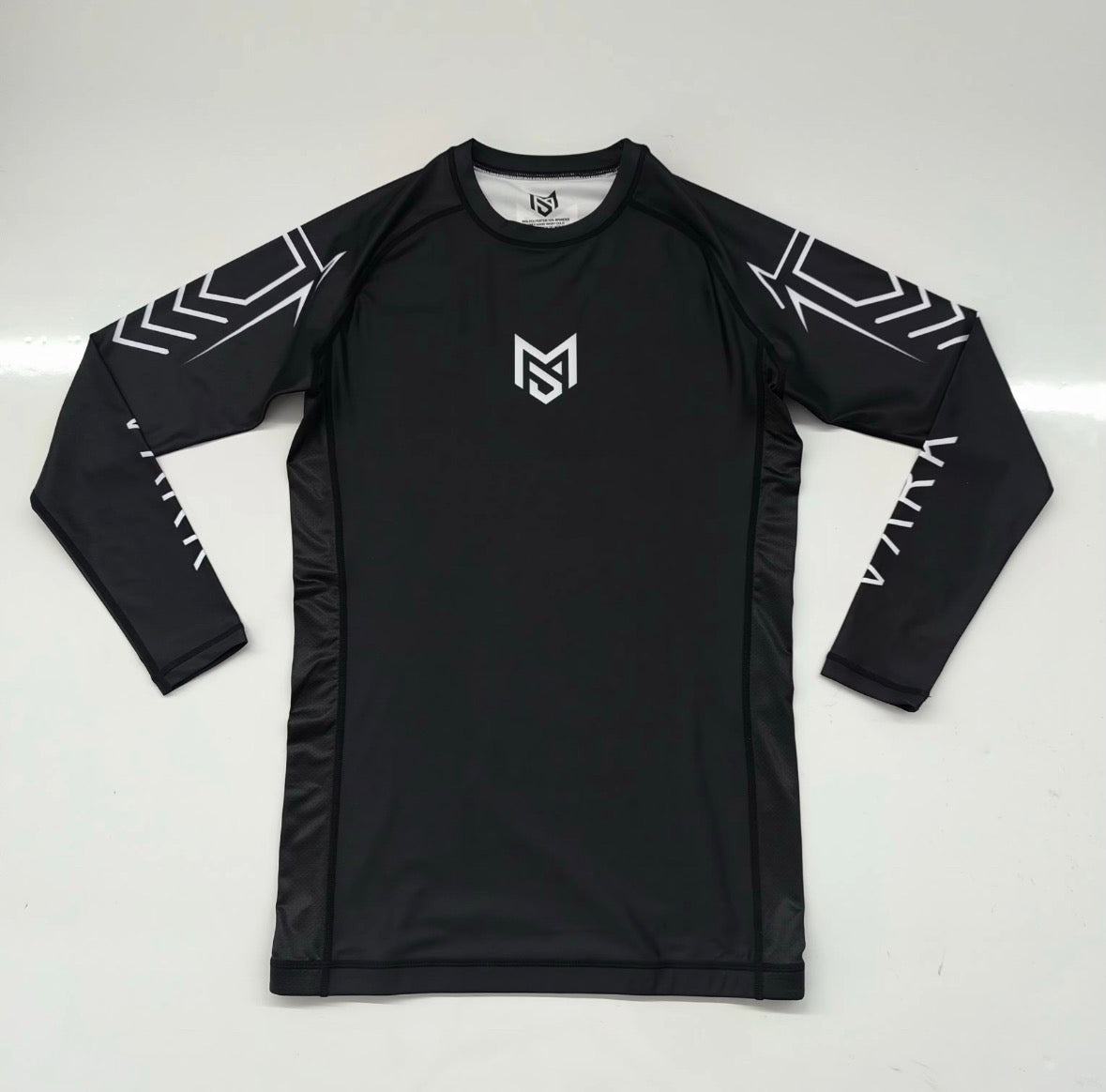 Haut de compression (rashguard) VARK – Noir